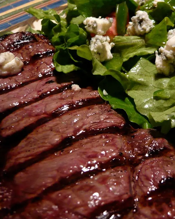 Presa ibérica a la brasa con berenjena ahumada
